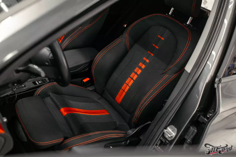 Химчистка салона BMW X1, мойка и консервация подкапотного пространства, полировка и защита фар